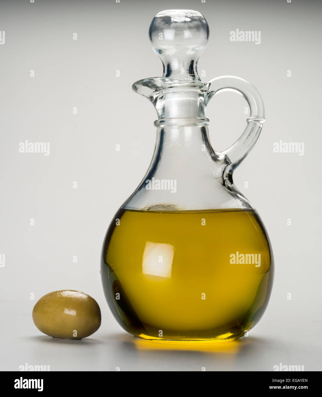 Oliven-Öl-Menage Stockfoto