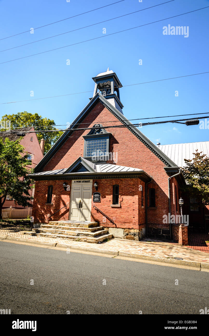 Gesetz und anderen kommerziellen Büros in umgebauten Kirche, 5 Wirt Street, Leesburg, Virginia Stockfoto
