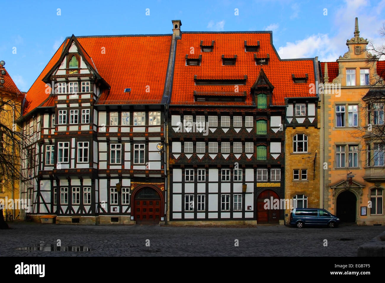 Typisch aber unverwechselbar und wunderschönen sächsischen Fachwerkbau (auf Deutsch "Fachwerk"). 17. Jahrhundert, Braunschweig, Burgplatz Stockfoto