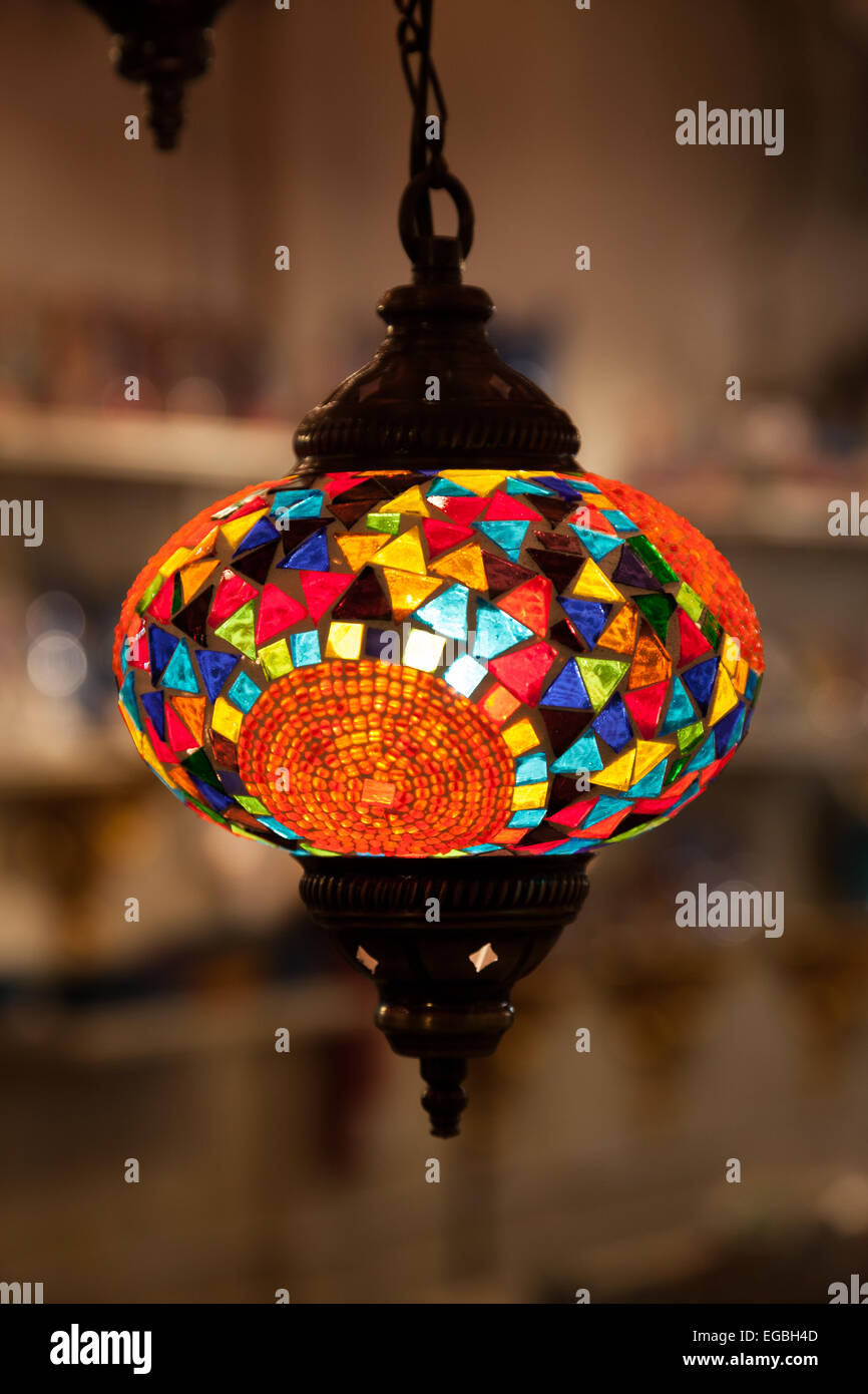 Traditionelle handgefertigte orientalische Lampe Stockfoto