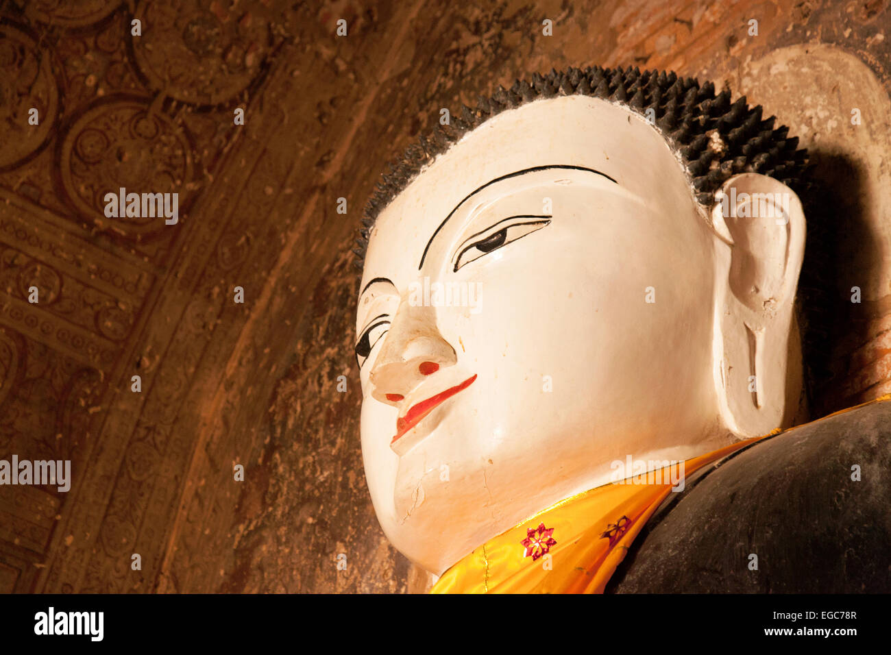 Der Kopf einer Statue des Buddha, North Guni-Tempel in Bagan, Burma (Myanmar), Asien Stockfoto
