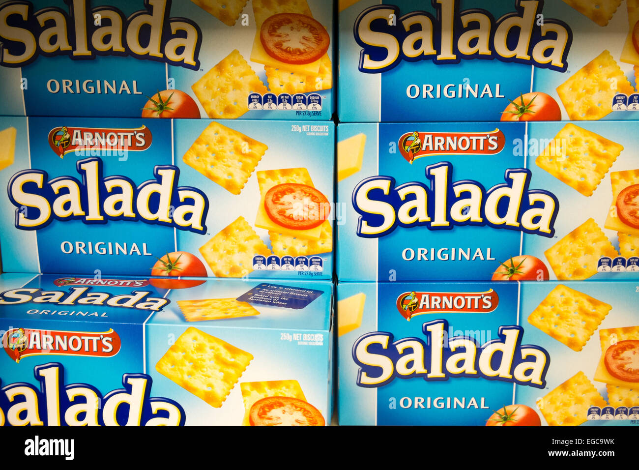 Arnotts Cracker Biscuits Salada in einem Sydney woolworths Supermarkt, australien Stockfoto