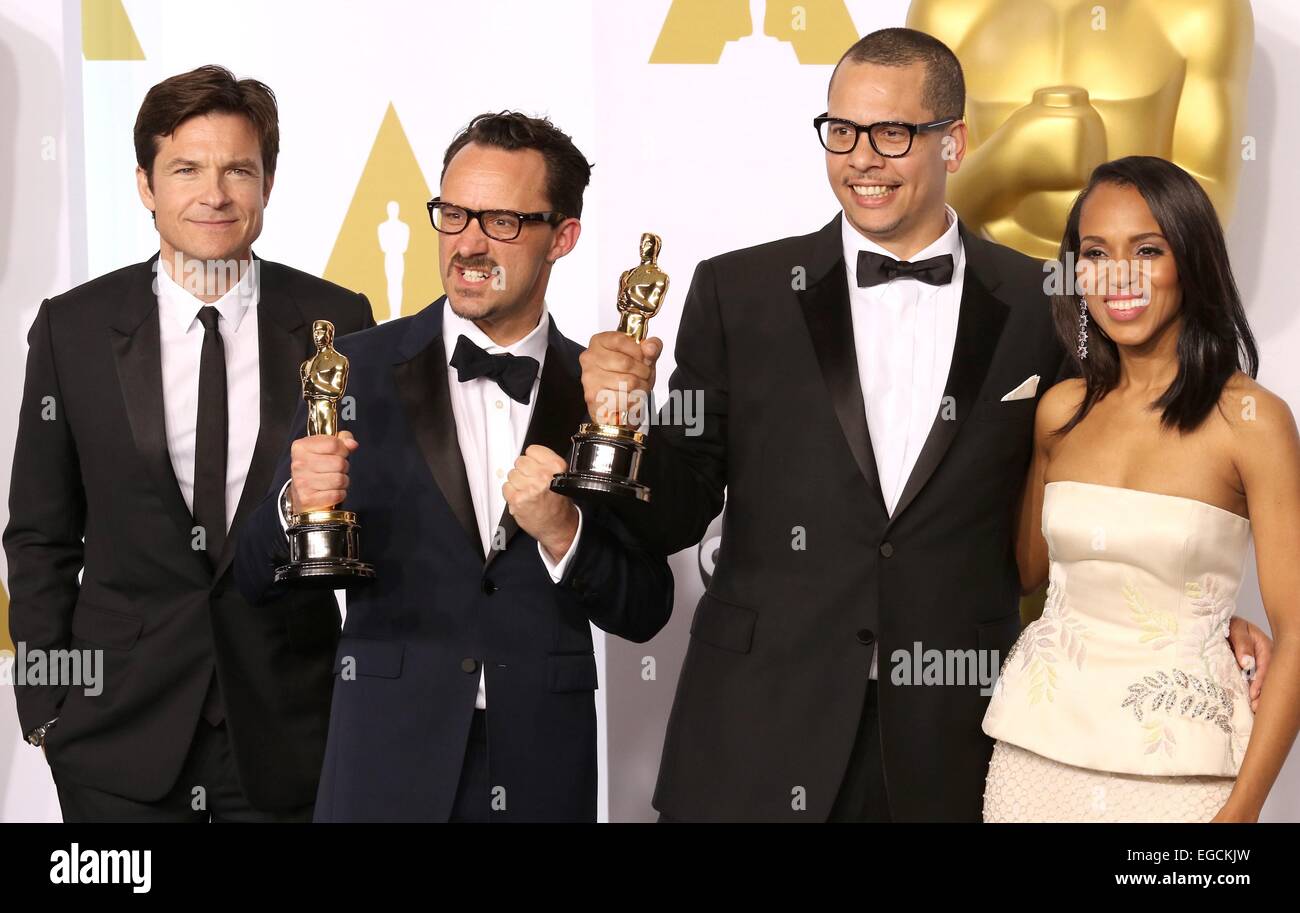 Los Angeles, CA, USA. 22. Februar 2015. Jason Bateman, Matte Kirkby, James Lucas, Kerry Washington im Presseraum für den 87. Academy Awards Oscars 2015 - Press Room, The Dolby Theater in Hollywood und Highland Center, Los Angeles, CA 22. Februar 2015. Bildnachweis: James Atoa/Everett Collection/Alamy Live-Nachrichten Stockfoto