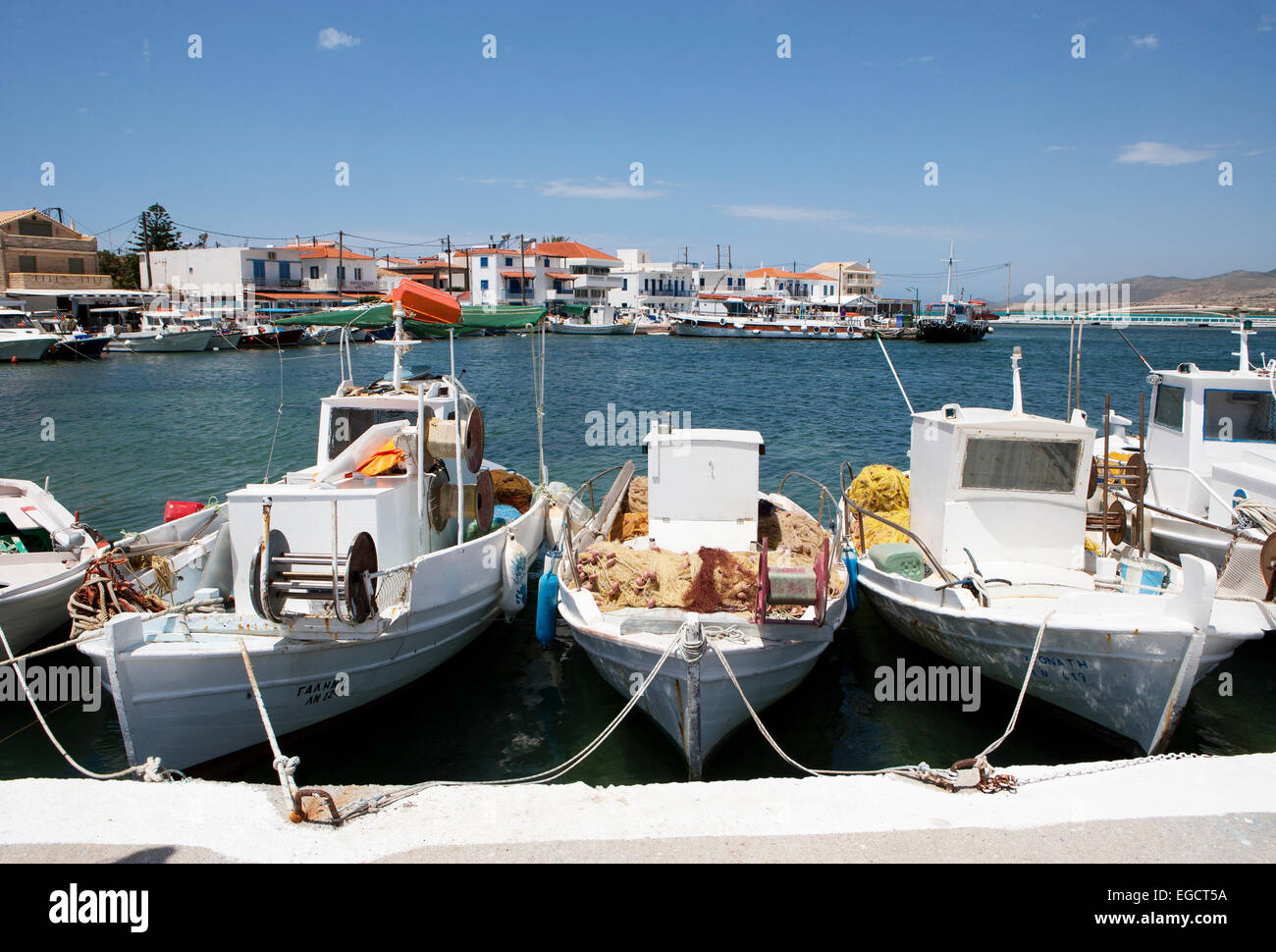 Angelboote/Fischerboote in den Hafen, Elafonisos, ionische Insel, Peloponnes, Griechenland Stockfoto