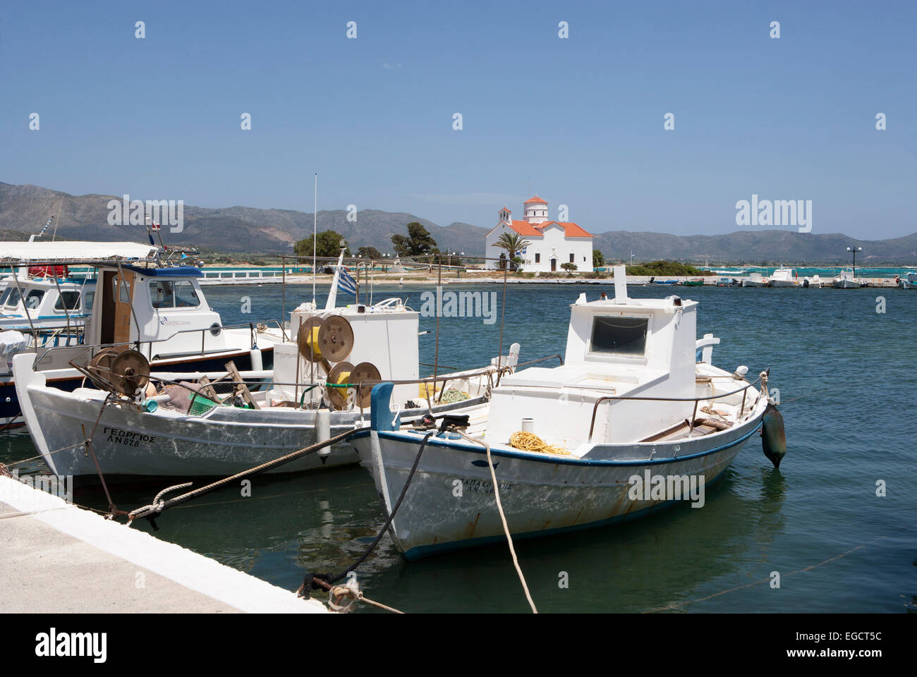 Angelboote/Fischerboote in den Hafen, Elafonisos, ionische Insel, Peloponnes, Griechenland Stockfoto