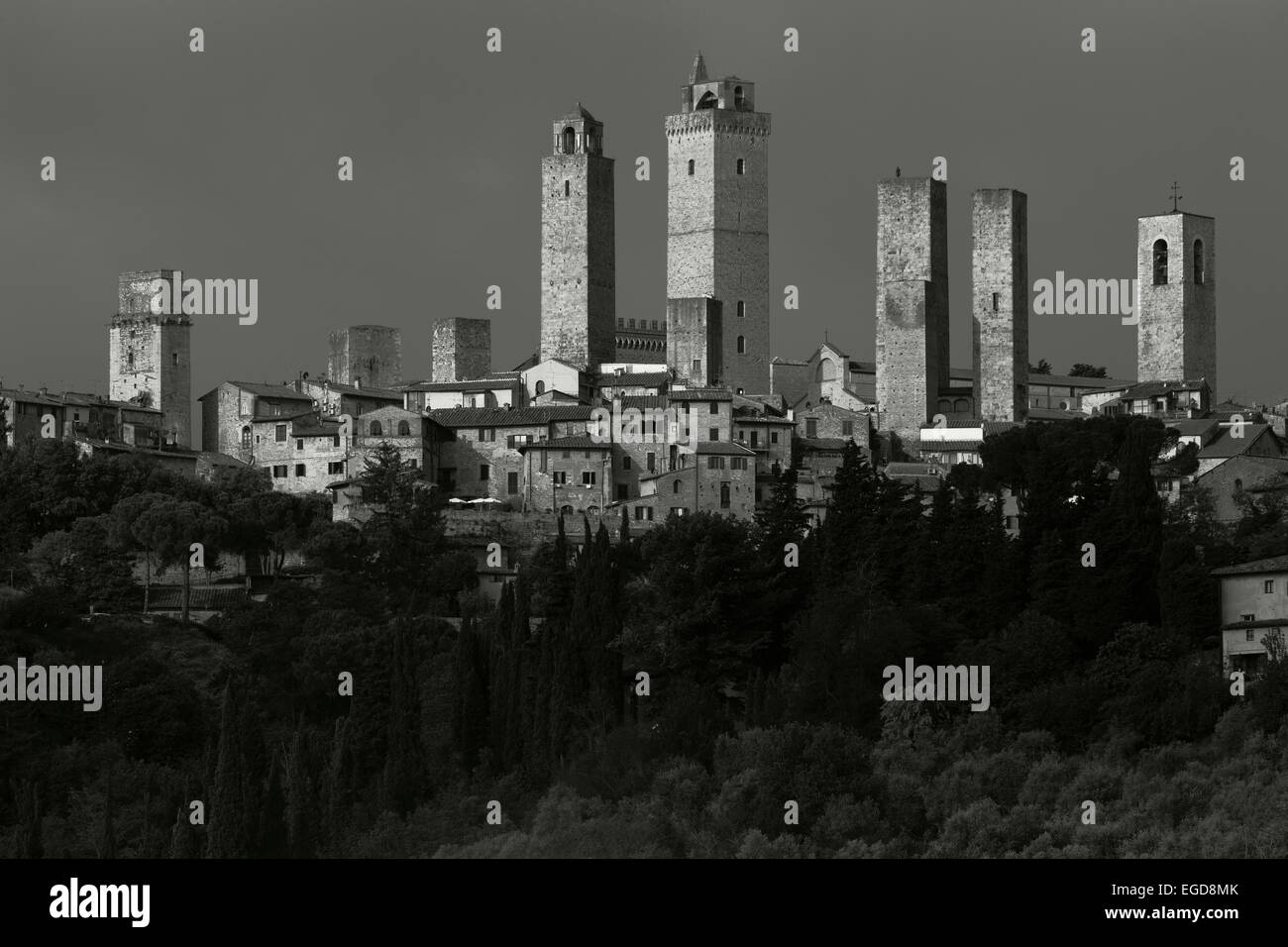 Stadtbild mit Türmen, San Gimignano, UNESCO-Weltkulturerbe, Provinz Siena, Toskana, Italien, Europa Stockfoto