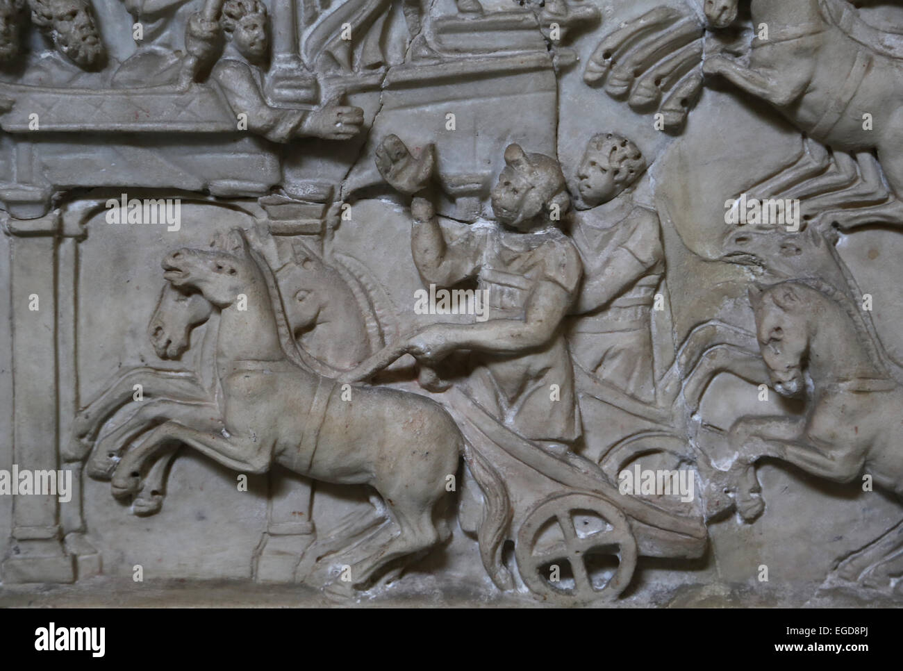 Wagenrennen im Circus Maximus, Rom, 3. c. Einer der Adligen im Gehäuse erstreckt sich eine Hand in Richtung der Victor Wagenlenker. Stockfoto