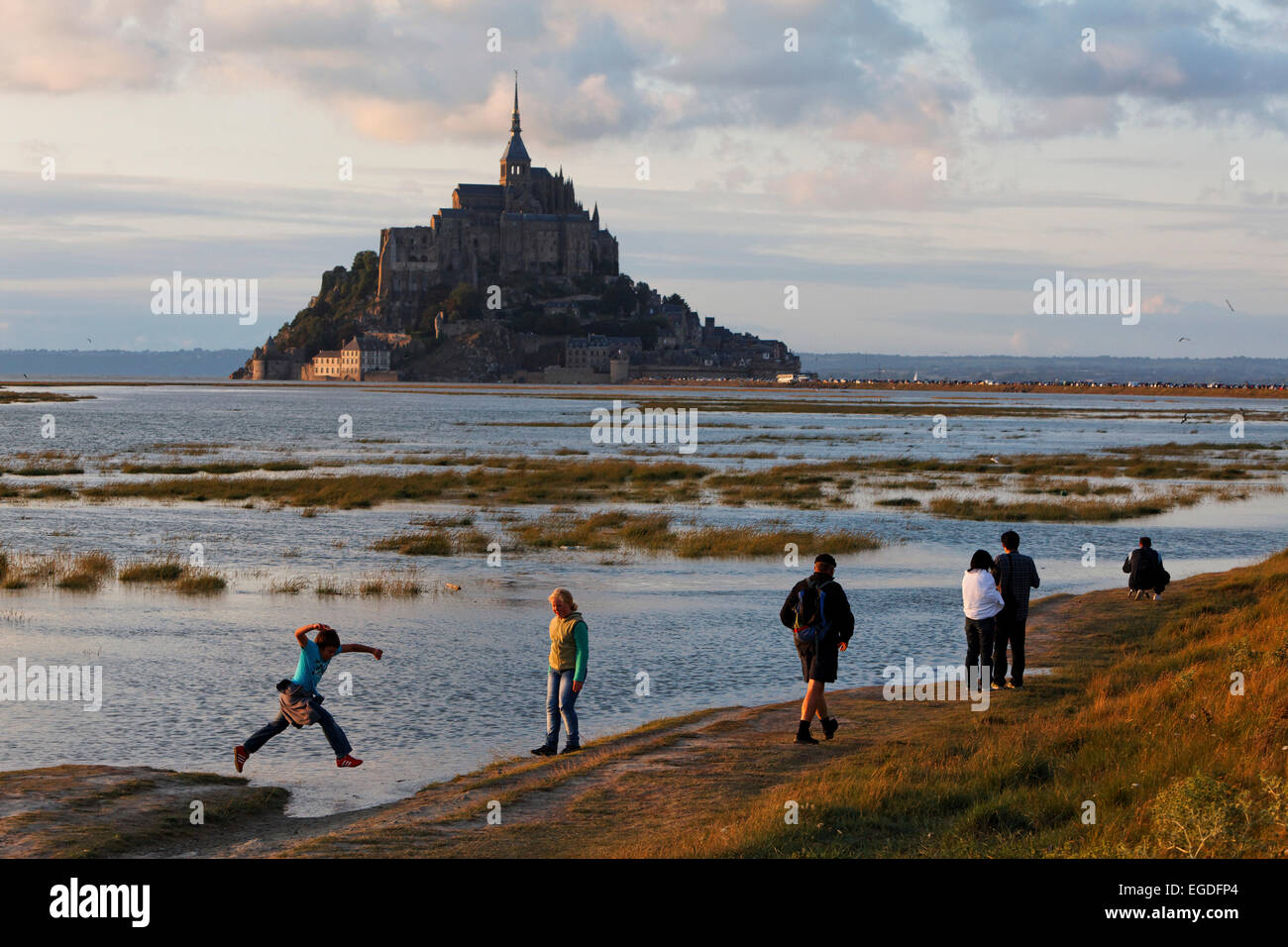Senken Sie Mont Saint Michel, Normandie, Normandie, Frankreich Stockfoto