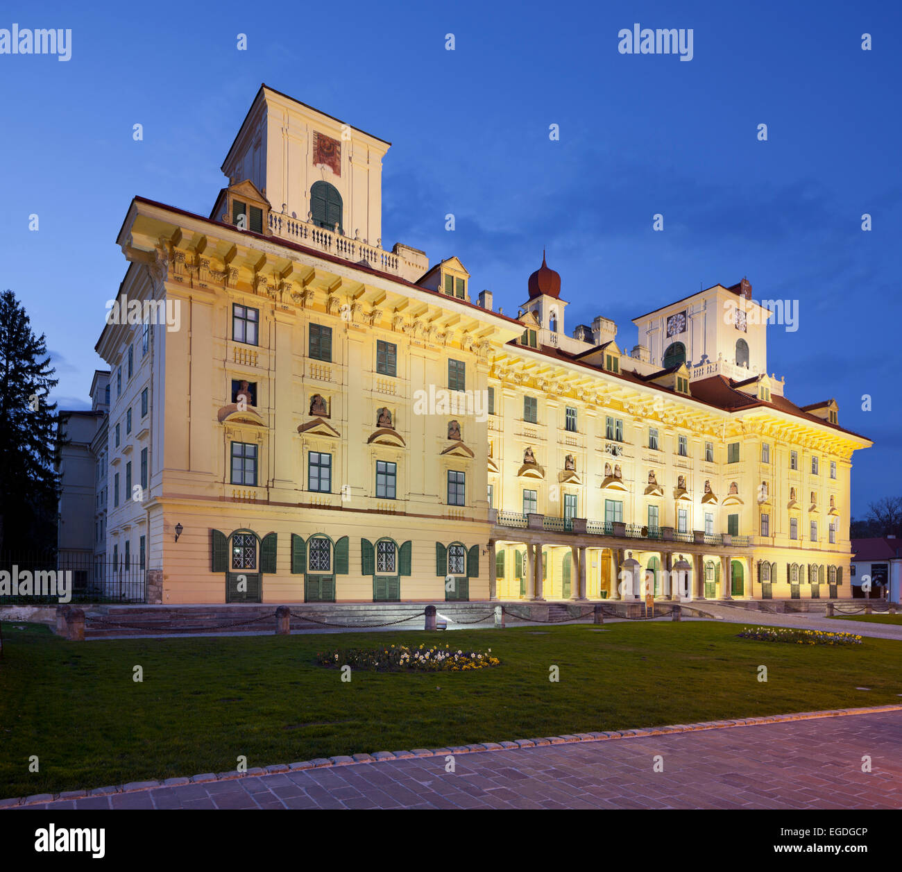 Esterhazy-Palais im Abendlicht, Eisenstadt, Burgenland, Österreich Stockfoto