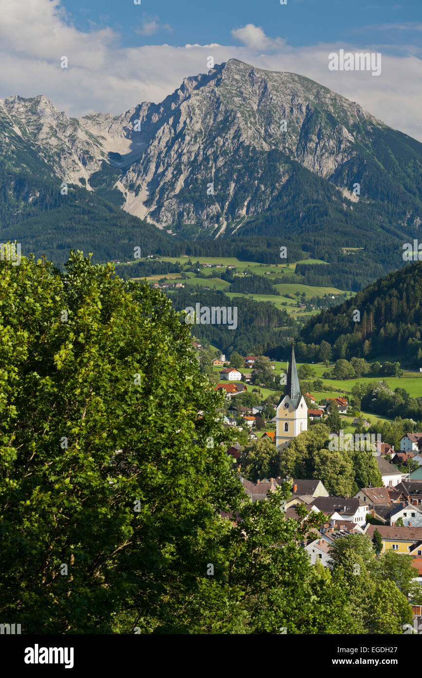 Windischgarsten, gesehen vom Kalvarienberg, Haller Mauer, Grosser Pyhrgas, nördlichen Kalkalpen, Oberösterreich, Österreich Stockfoto