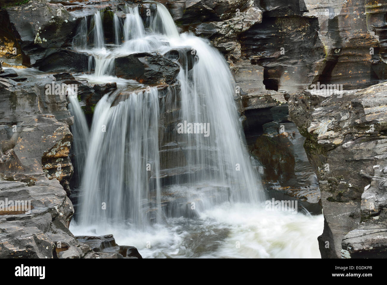 Wasserfall bei Glen Orchy, Glen Orchy, Argyll and Bute, Scotland, Großbritannien, Vereinigtes Königreich Stockfoto