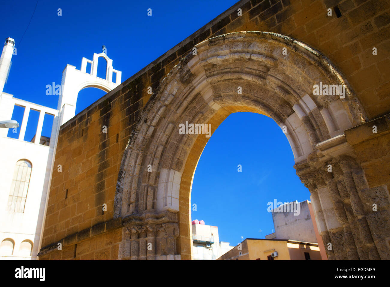 Ruinen der mittelalterlichen Kirche San Giacomo in Stadt Gela, Sizilien Stockfoto