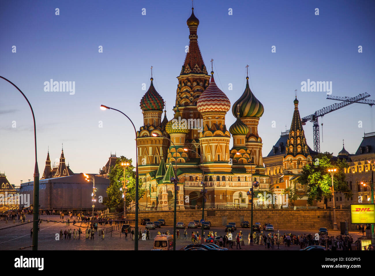 Basilius Kathedrale auf dem Roten Platz bei Dämmerung, Moskau, Russland, Europa Stockfoto
