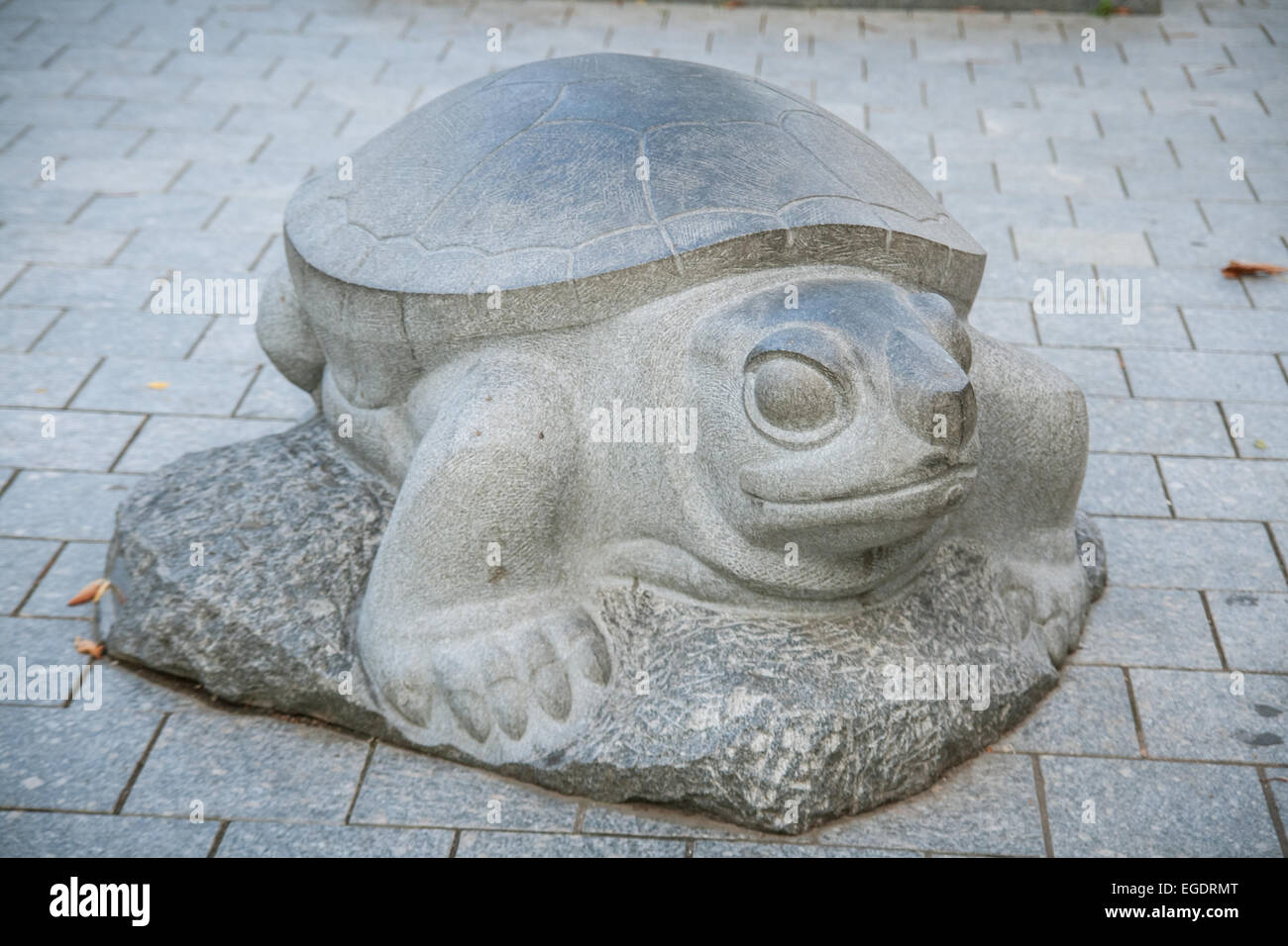 Daugavpils, Lettland - 3. September 2013: Städtische Skulptur Schildkröten Stockfoto
