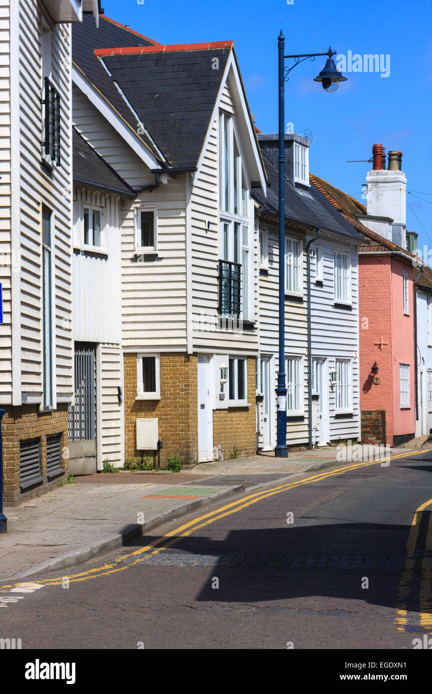 Weiße Holz verkleidete Haus, Whitstable, Kent, England, Vereinigtes Königreich Stockfoto