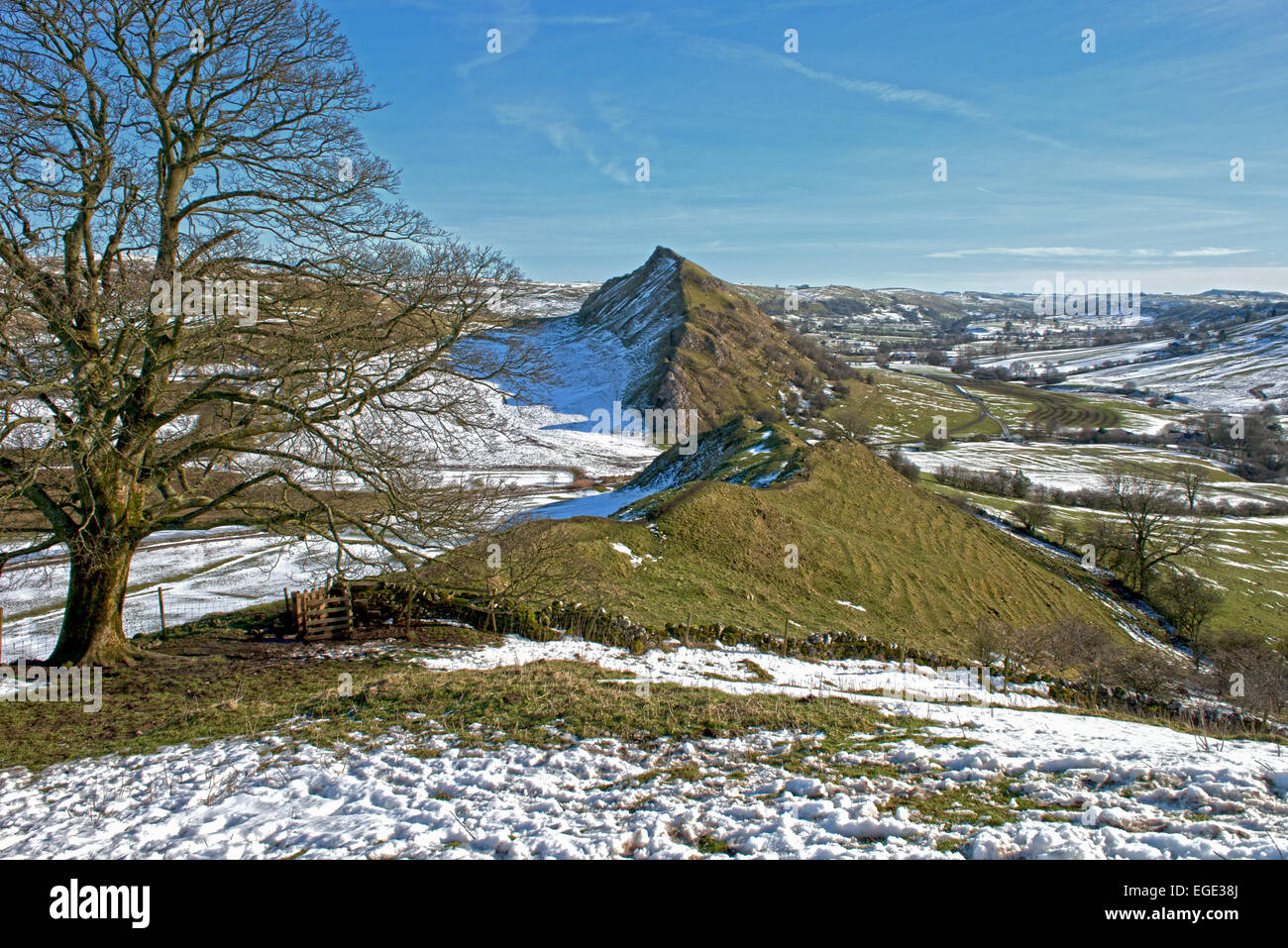 Chrome Hill und Parkhaus Hügel im Winter, oberen Dove Valley, Peak District National Park, Derbyshire, England, UK, GB. Stockfoto