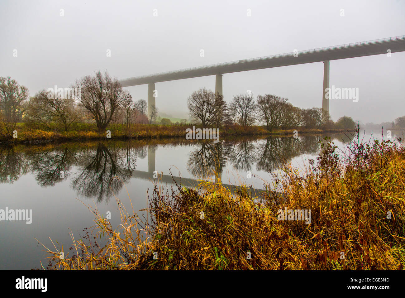 "Ruhrtalbrücke" Brücke über dem Ruhrtal, Autobahn Brücke, Autobahnbrücke, Fluss Ruhr, Stockfoto