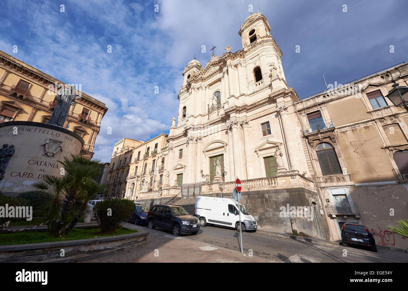 Franz von Assisi nahezu makellos, religiöse Architektur in Catania, Sizilien, Italien. Italienischen Tourismus, Reisen und Ferie Stockfoto