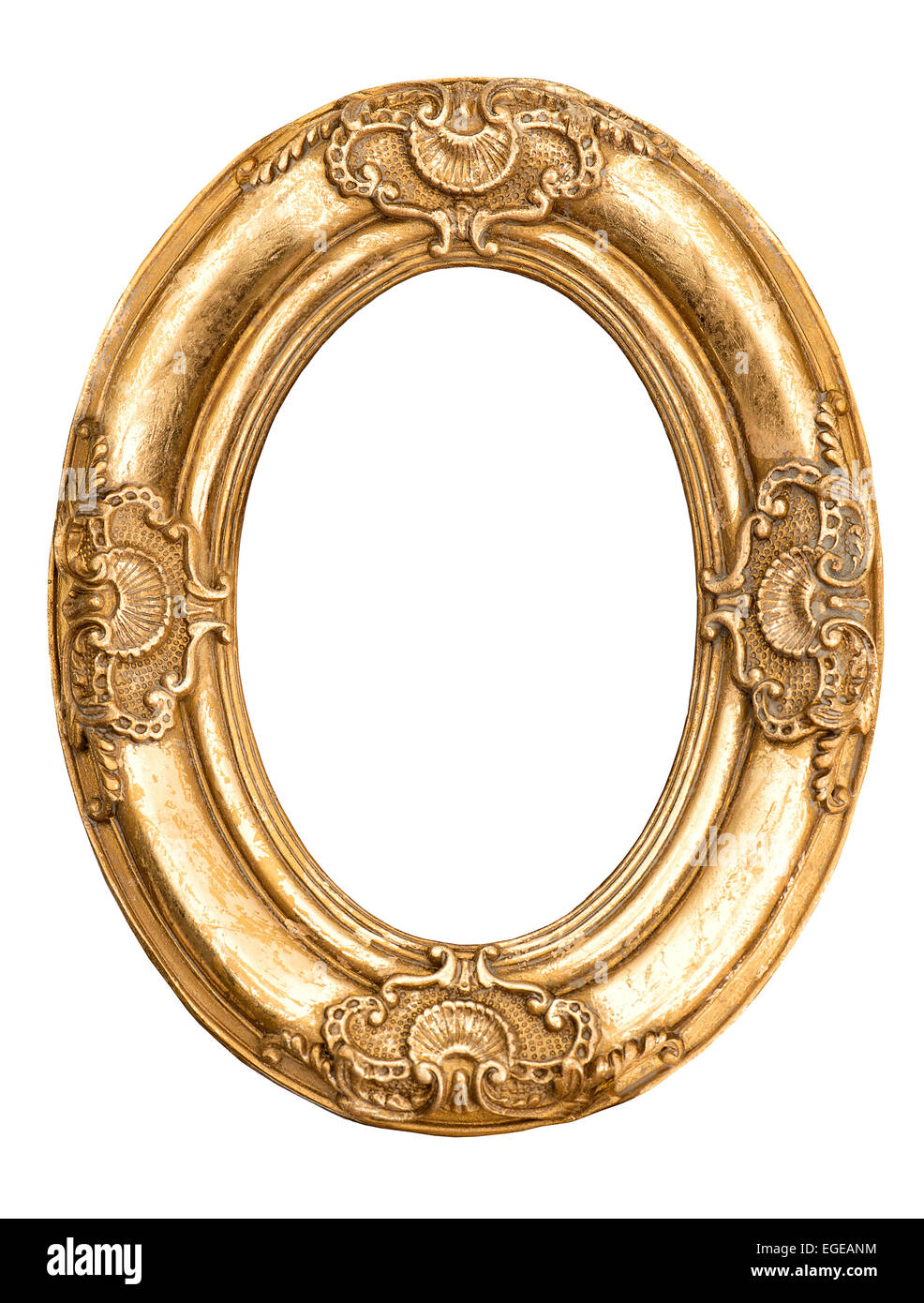 Ovaler Goldrahmen isoliert auf weiss. Barock-Stil Antik-Objekt. Stockfoto