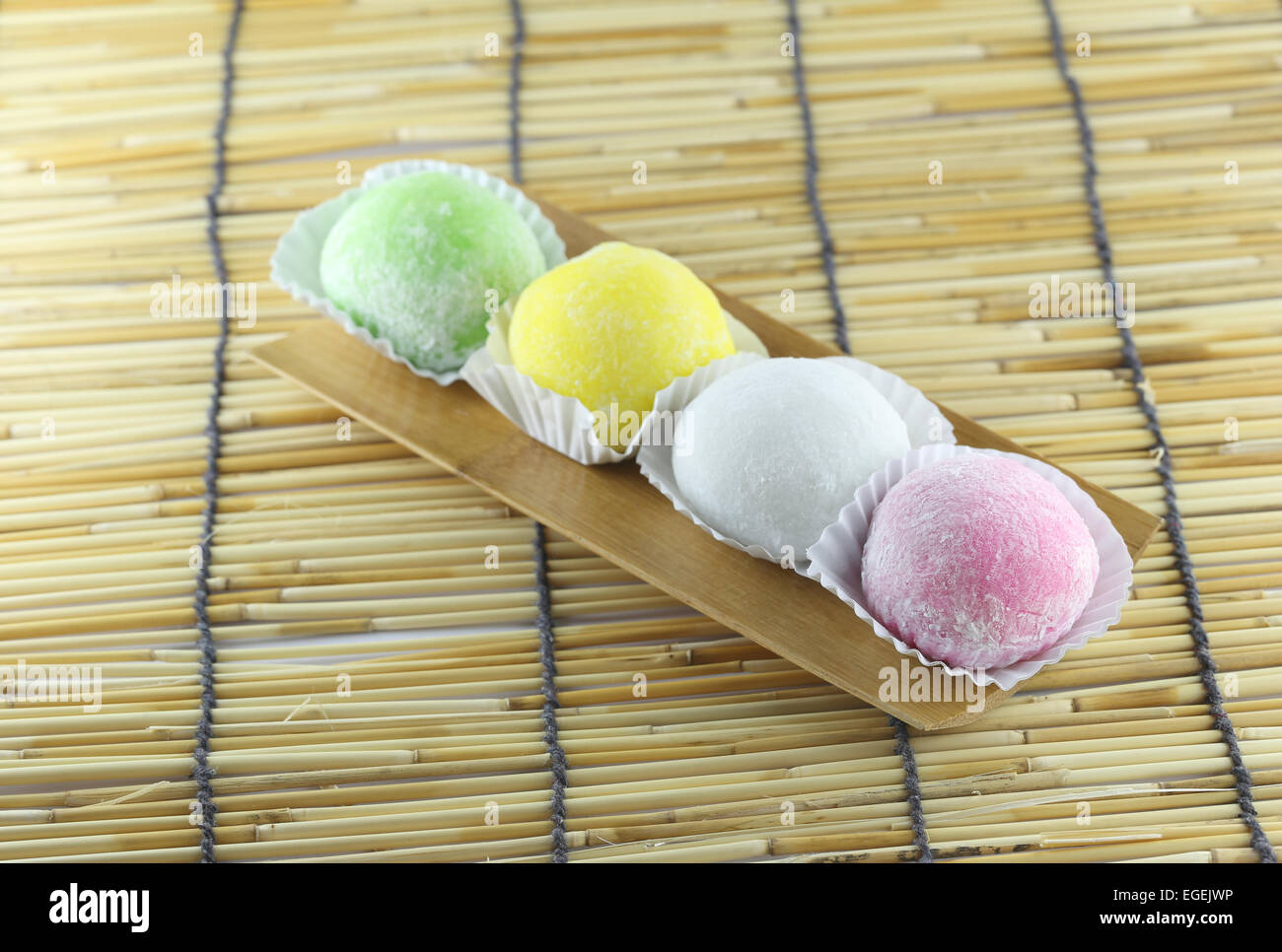 Japanische Desserts hergestellt aus Klebreis genannt Daifuku. Stockfoto