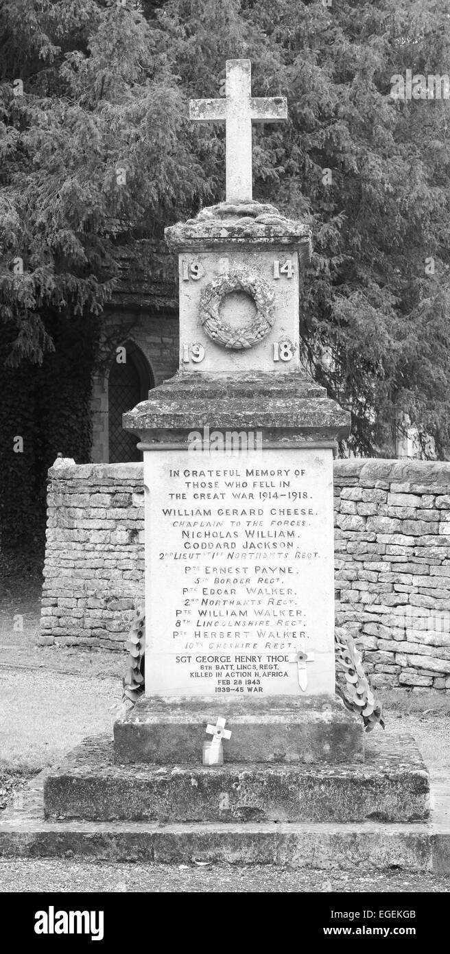 Kriegerdenkmal 1914-1918 (der große Krieg) im Dorf Duddingston, Northamptonshire, zum Gedenken an jene aus dem Dorf, die Stockfoto