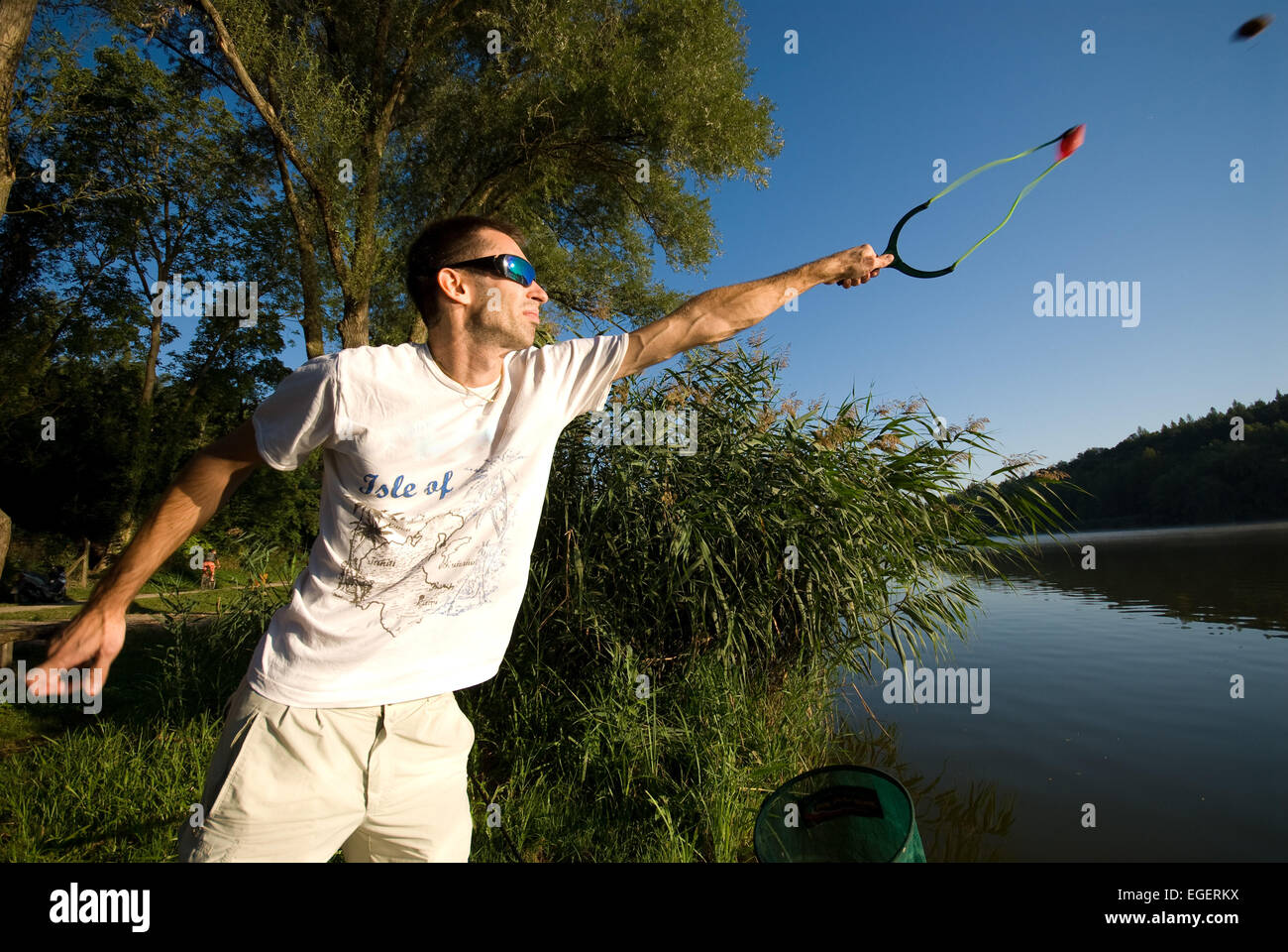 Der Seeteufel sind mit Steinschleuder gefüttert. Stockfoto