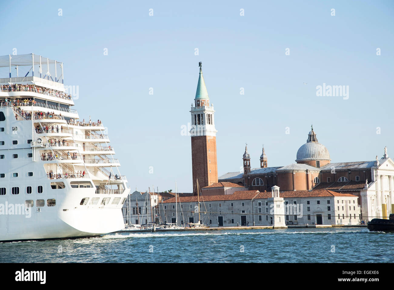 Kreuzfahrtschiff in Venedig Stockfoto