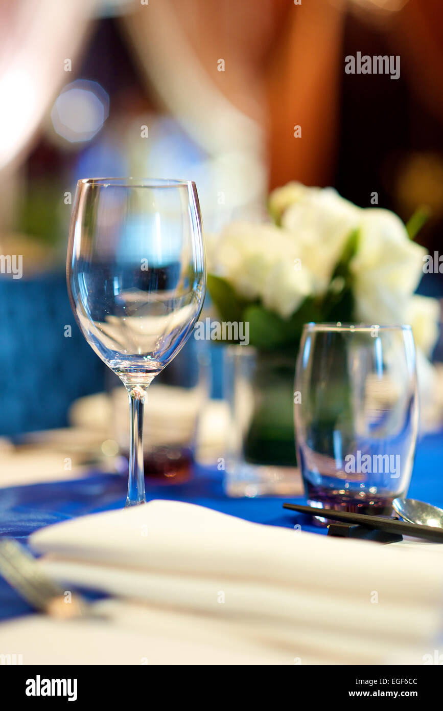 Hochzeit Banketttisch einrichten Stockfoto