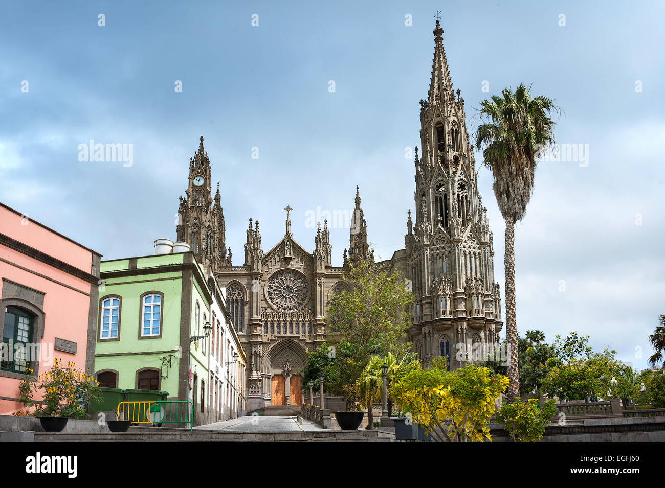 Gotische Kathedrale von San Juan Bautista in Arucas, Gran Canaria, Spanien. Stockfoto