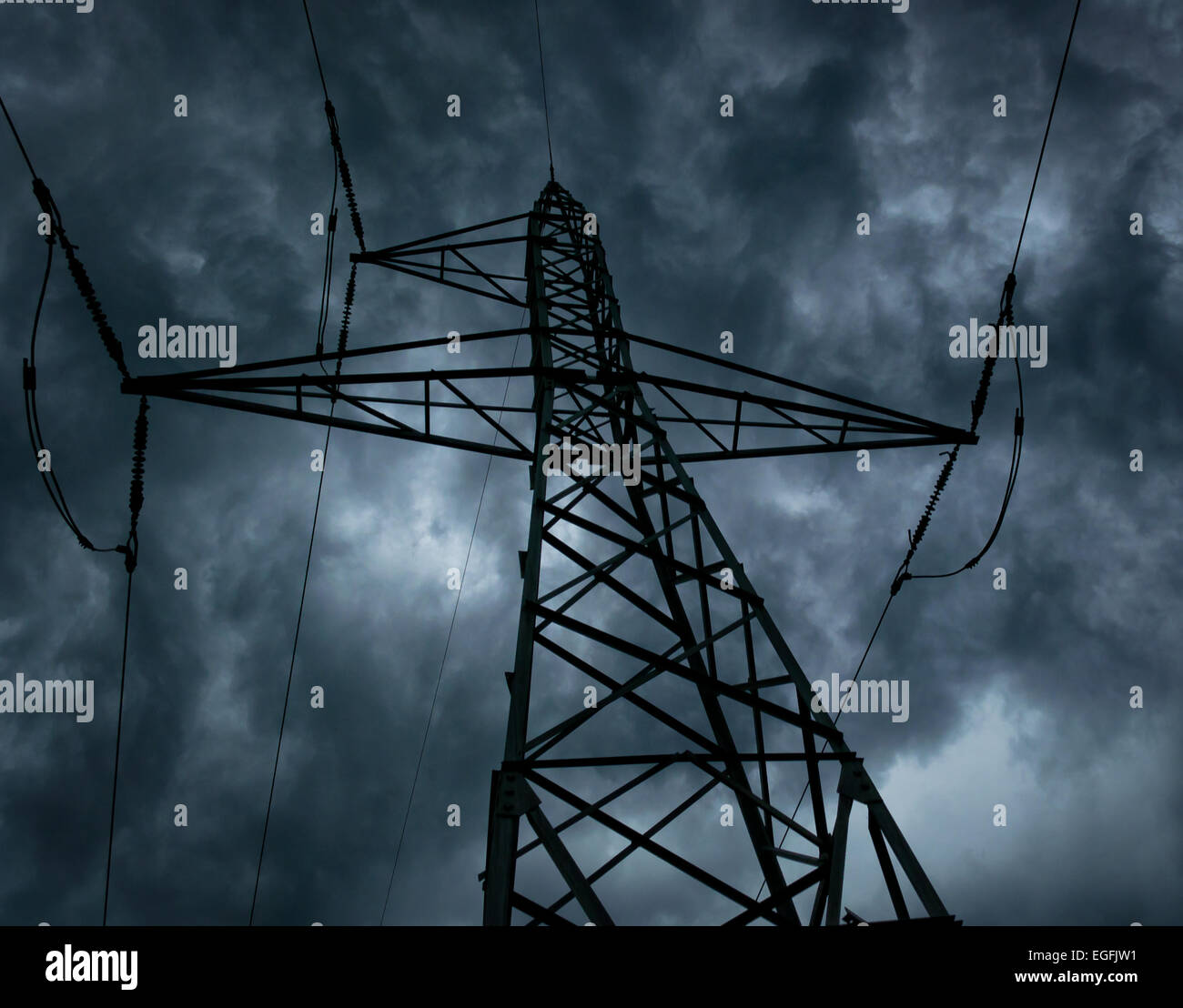 Unter dem Motto Foto Eco, illustrieren die Nachteile /dangers Strom, übermäßigen Stromverbrauch und technologische Entwicklung Stockfoto
