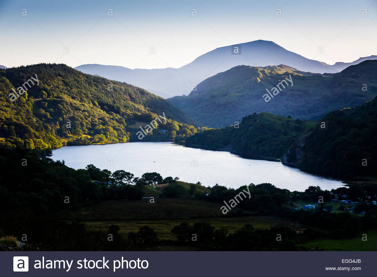 Luftaufnahme des Llyn See Gwynant, Nant Gwynant, Snowdonia Wales Cymru Stockfoto