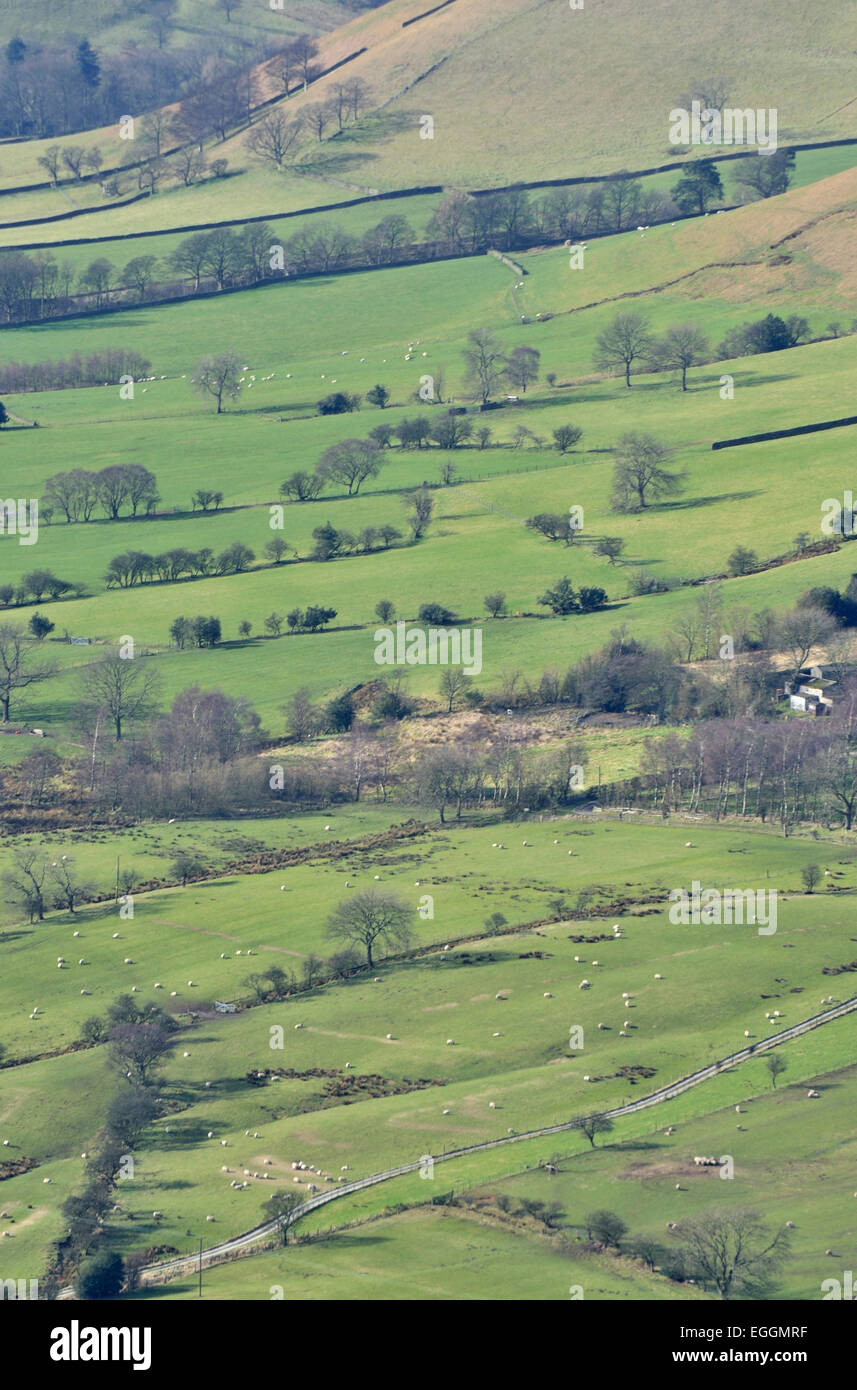 Luftbild von der Vale Edale, Peak District, Derbyshire, UK. Bild aufgenommen im Februar Stockfoto