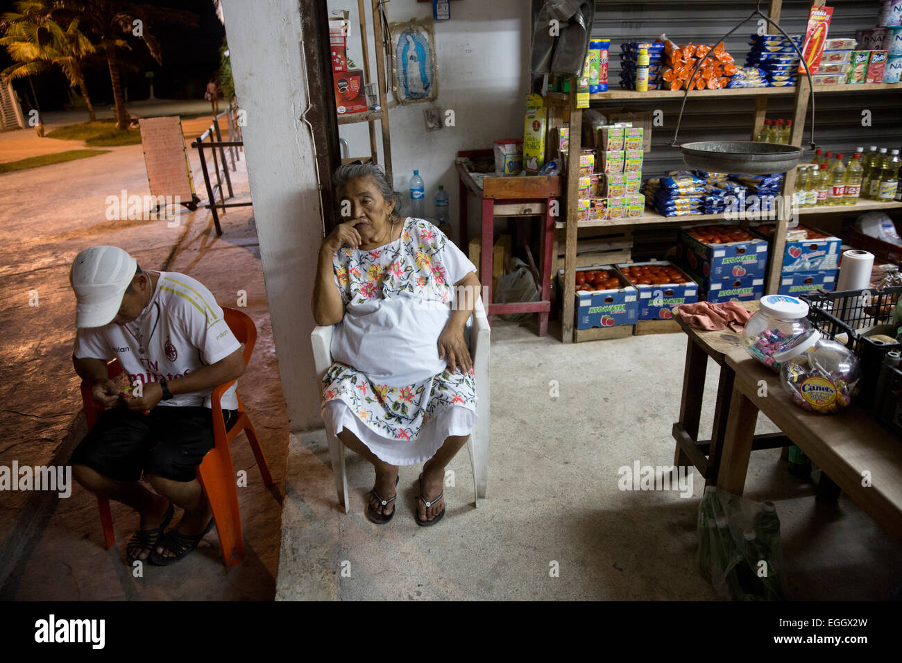 Maya-Minimarkt, Mahahual, Quintana Roo, Mexiko Stockfoto