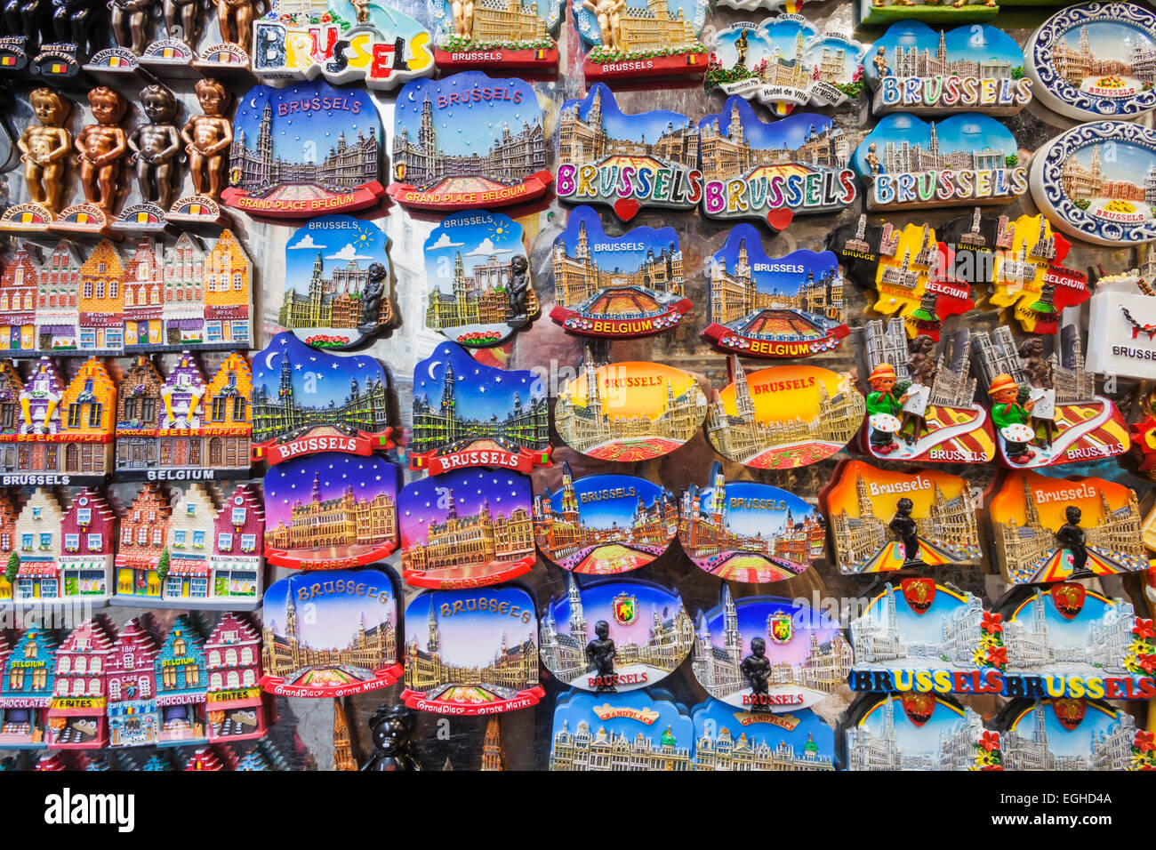 Belgien, Brüssel, Souvenir Shop Display von Magneten Stockfoto