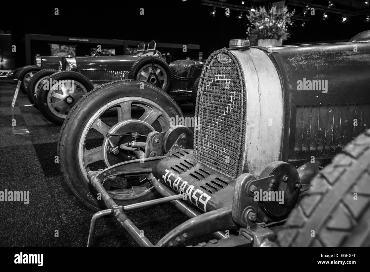 Racing Cars Bugatti Typ 35/37/54 stehen in einer Reihe Stockfoto