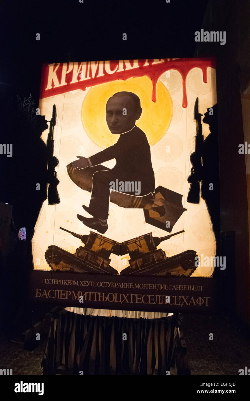 Basel, Schweiz 24. Februar 2015. Laterne-Ausstellung, größte Open-Air-Kunstausstellung der Welt findet vom Februar 23-35. Ein Laterne karikierende russischen Präsidenten Vladimir Putin ist auf dem Foto gezeigt. Bildnachweis: swiss.photos/Alamy Live News Stockfoto