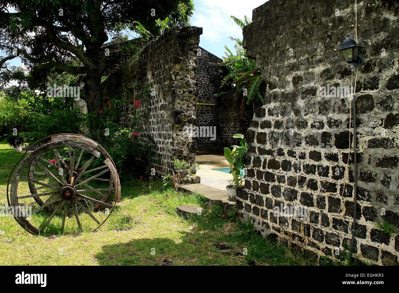 Windmühle mit festen Felsen bauen. Alten Gebäude finden Sie bei Trou d Eau Douce-Ostteil der Insel Mauritius Stockfoto