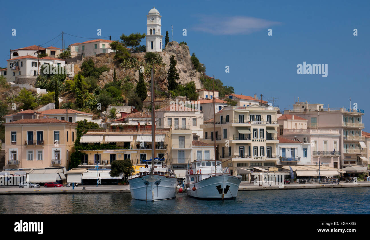 Kai auf der Insel Poros, Argolis, Peloponnes, Griechenland Stockfoto