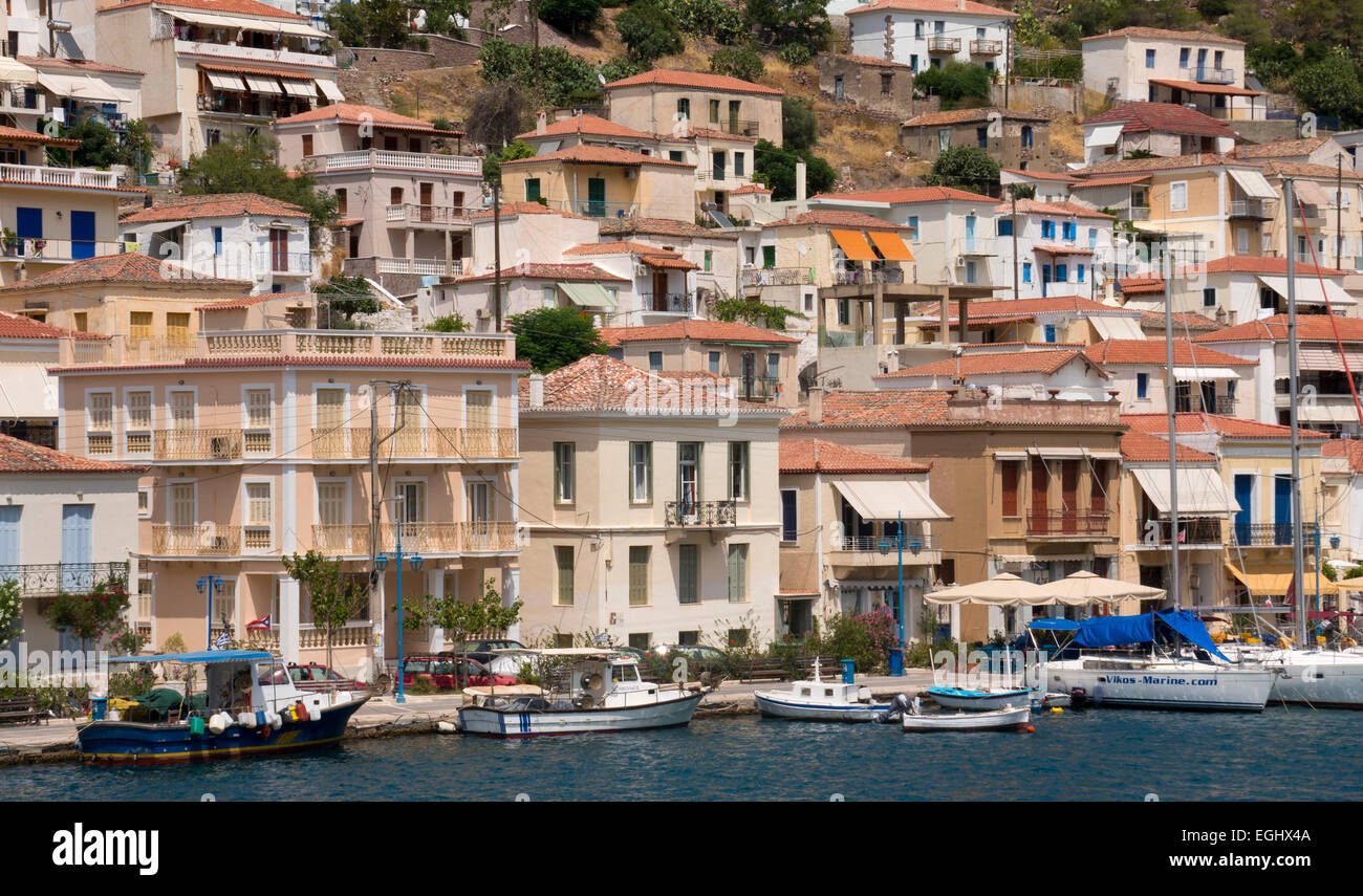 Kai auf der Insel Poros, Argolis, Peloponnes, Griechenland Stockfoto