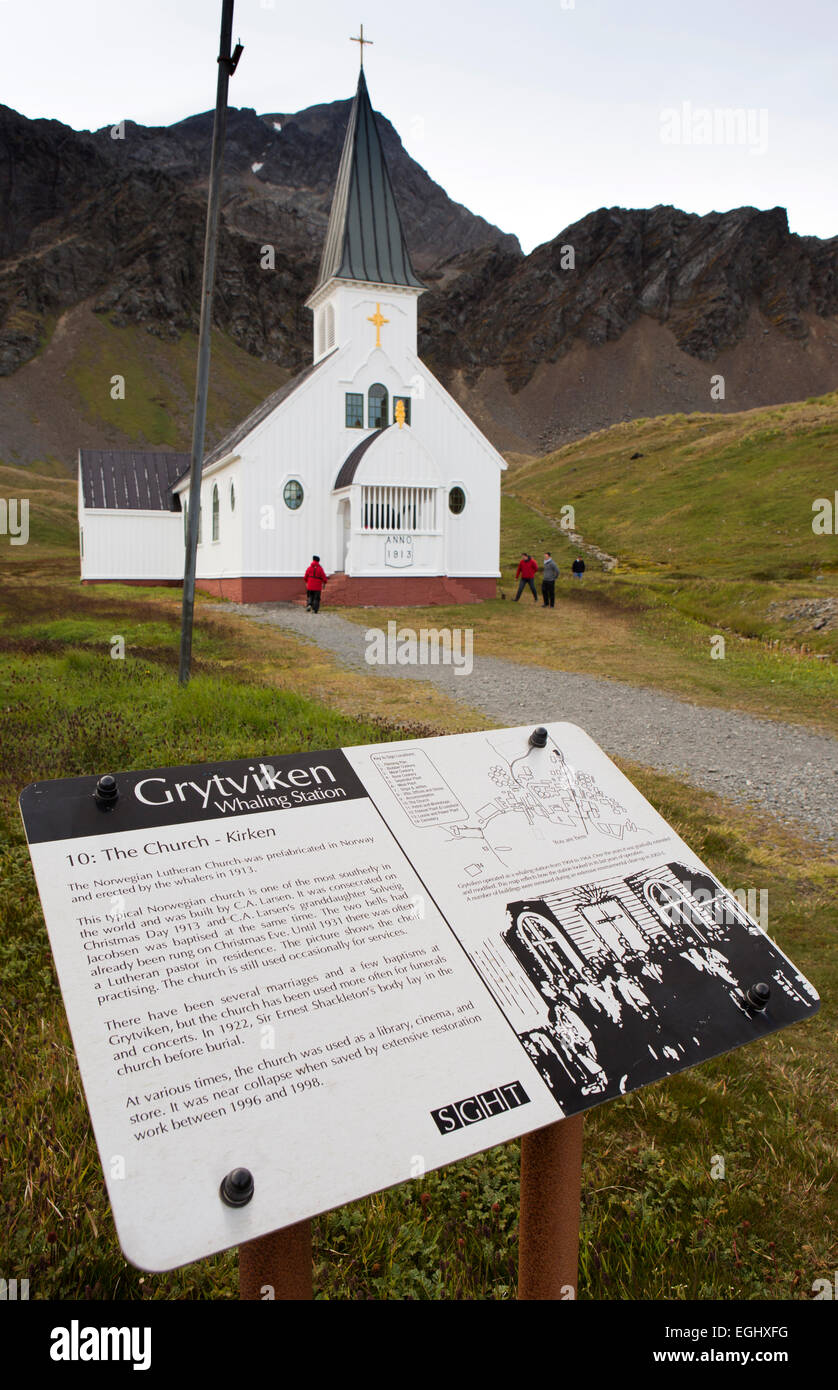 Süd-Georgien, Grytviken, alte norwegische Walfänger Kirche touristische Hinweisschilder Stockfoto