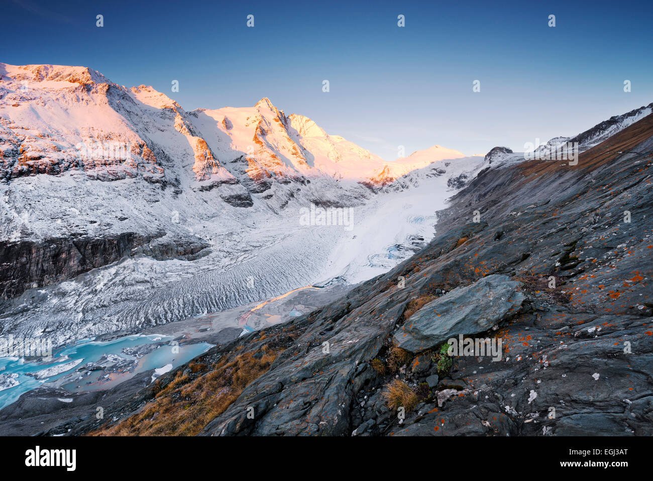 Berge, Alpen, Großglockner, Gletscher, Schnee, Licht, Sonne, Morgen, See, Steinen, Felsen, Atmosphäre, Stockfoto