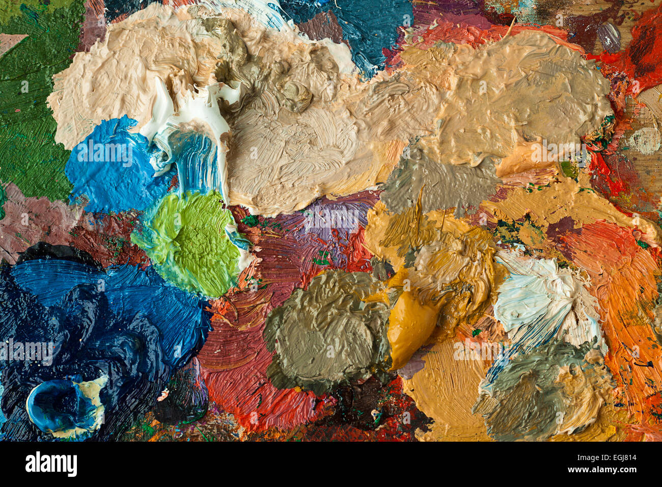 Nahaufnahme der Künstler-Palette mit gemischten Ölfarbe Stockfoto