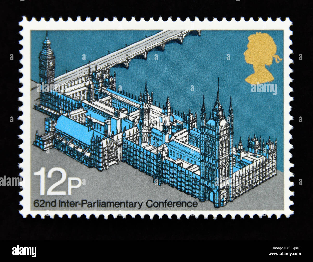 Briefmarke. Great Britain. Königin Elizabeth II. 1975. 62. Konferenz der Interparlamentarischen Union. 12p. Stockfoto