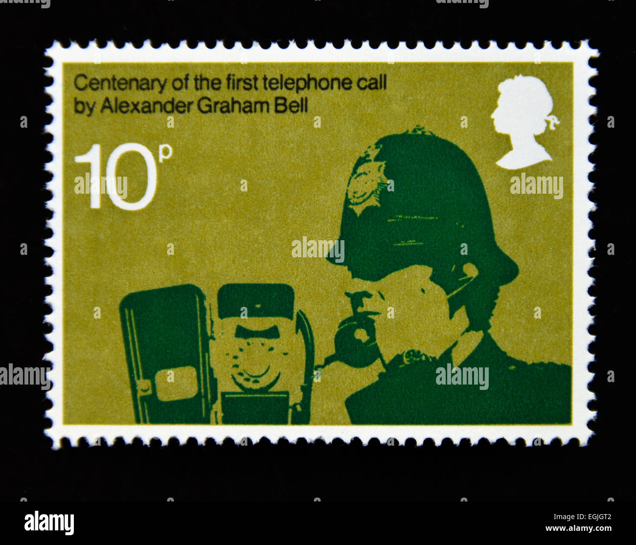 Briefmarke. Great Britain. Königin Elizabeth II. 1976. hundertsten Jahrestag der ersten Telefonanruf von Alexander Graham Bell. Stockfoto