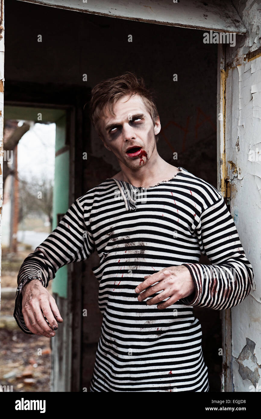 Mutagen jungen Mann in einen Zombie zu konvertieren Stockfoto