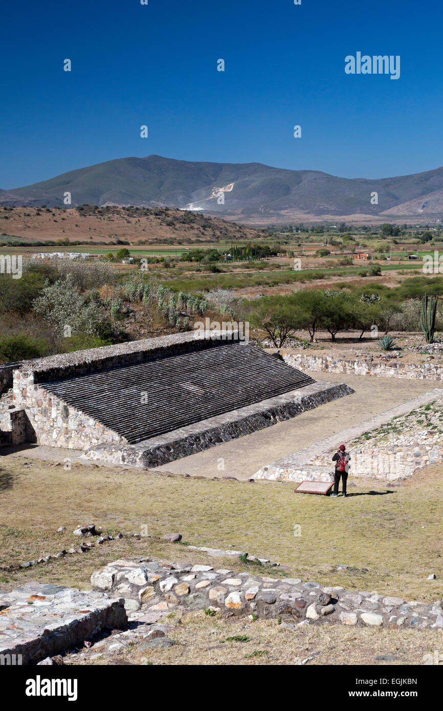 Tlacochahuaya, Oaxaca, Mexiko - Ballspielplatz auf die archäologische Stätte von Dainzu. Die Website ist mehr als 2000 Jahre alt. Stockfoto