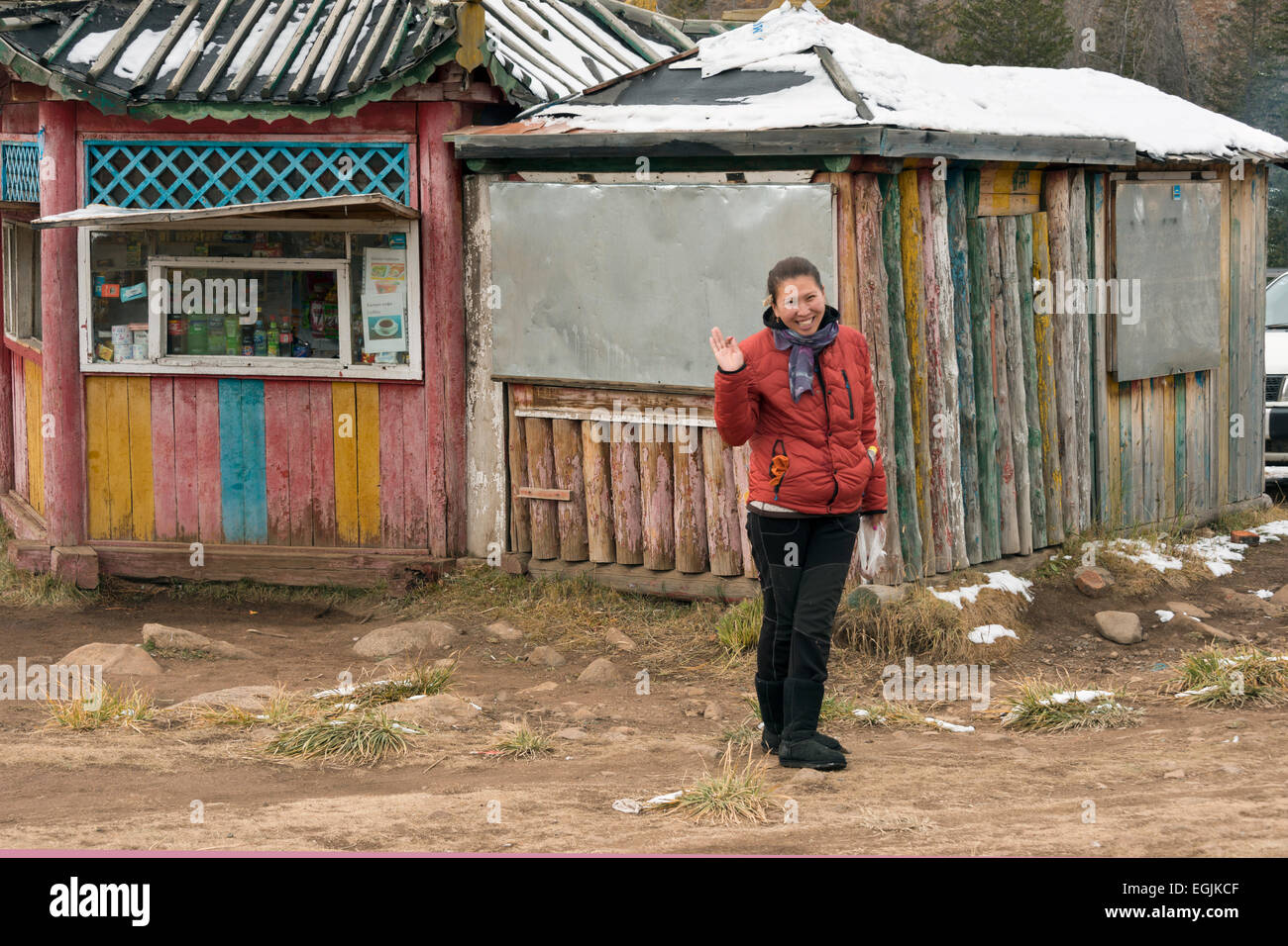 Mongolische Frau in einem kleinen Laden in der Nähe von Klosters Manzushir, Süd-östlich von Ulan Bator, Mongolei Stockfoto