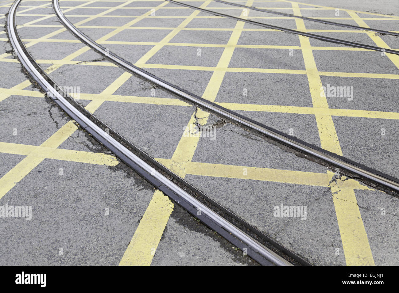 Straßen mit der tram Verkehrssignale, Detail der Straßen für einen Transport veröffentlicht moderne Stadt Stockfoto