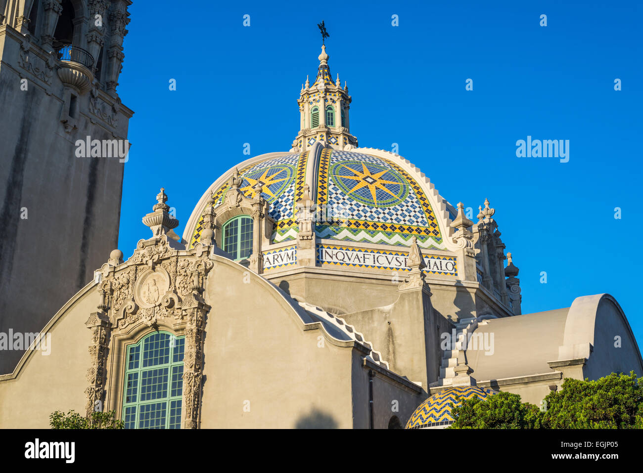 Kalifornien-Kuppel des Gebäudes Museum des Menschen. Balboa Park, San Diego, Kalifornien, Vereinigte Staaten von Amerika. Stockfoto