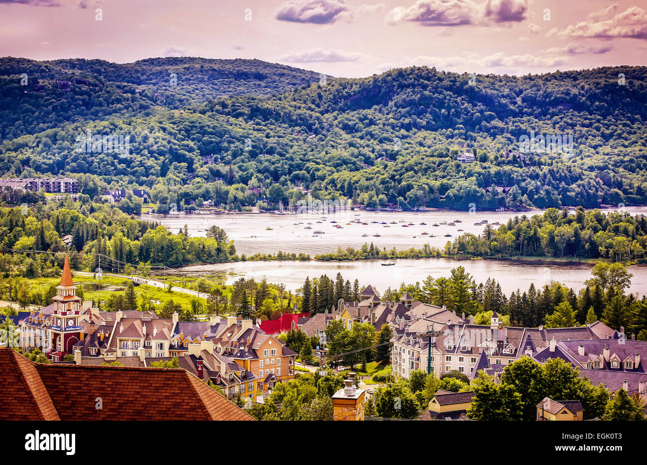 Mont tremblant Dorf und See-Blick. Stockfoto